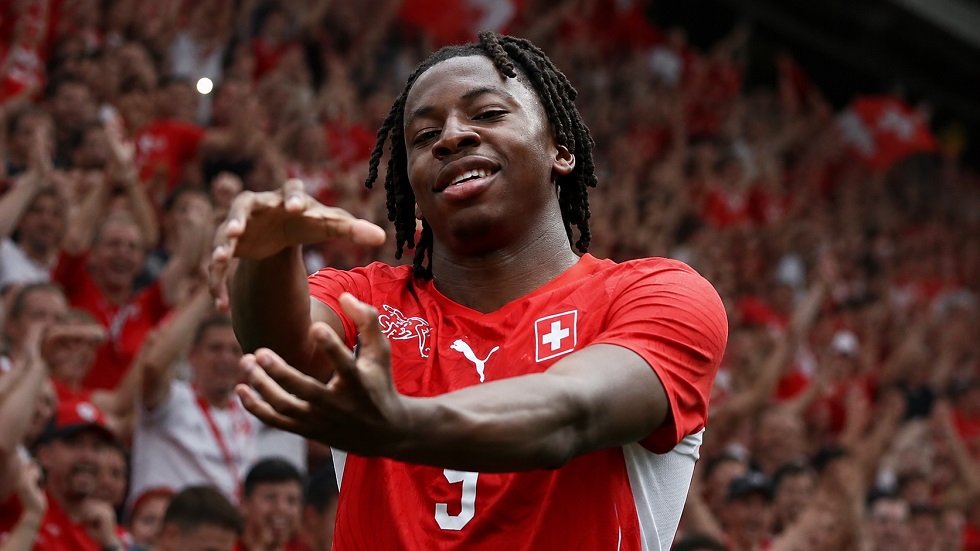 Profil Johan Manzambi, wonderkid Swiss berusia 20 tahun yang mencuri perhatian usai mencetak brace di Piala Dunia 2026.